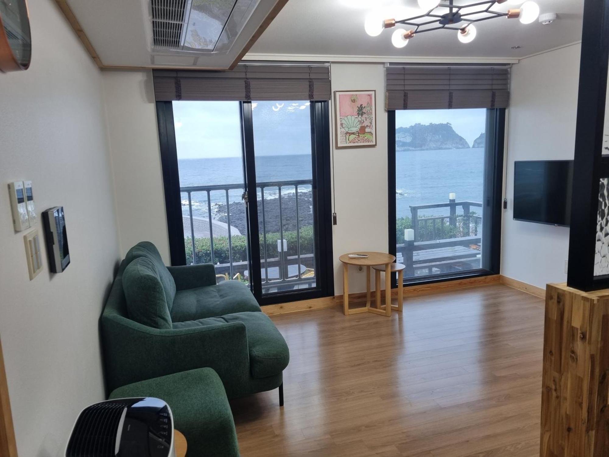 Jeju Amoje Villa Seogwipo Exterior photo